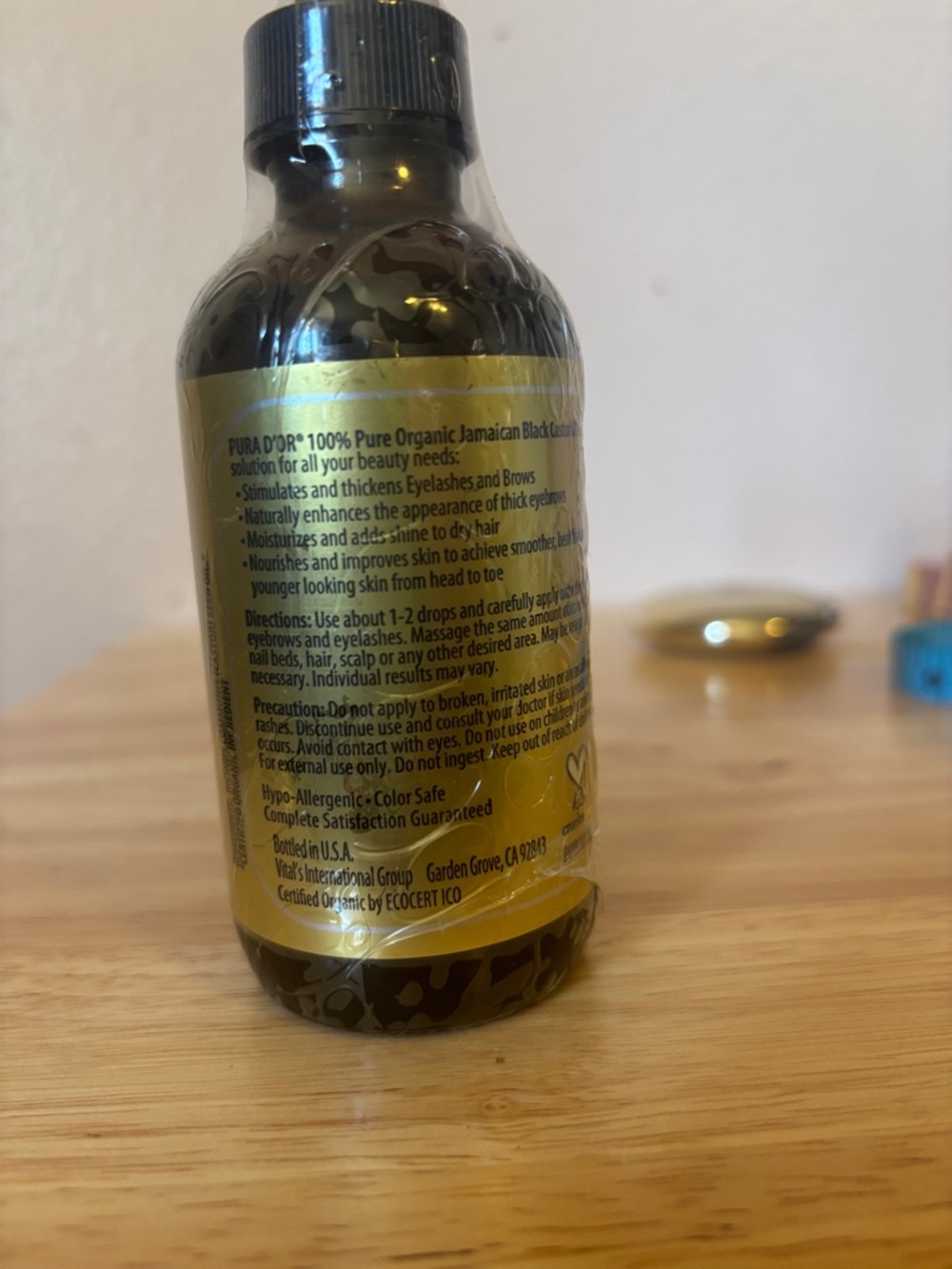 100% Pure Organic Jamaican Black Castor Oil - Black Bottle - Picture 2 of 3